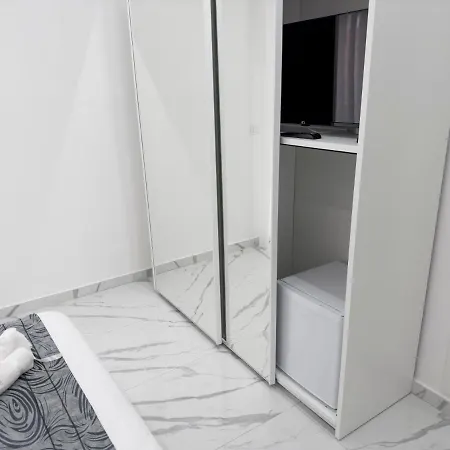 White Elegance Luxury Couette-café Caserte