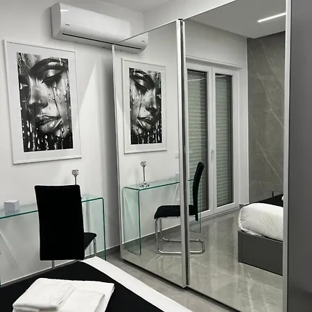 Oda ve Kahvaltı White Elegance Luxury Caserta