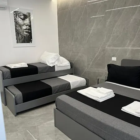 White Elegance Luxury 4* Caserta