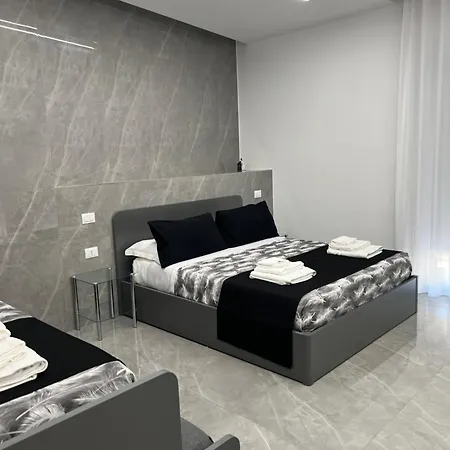 White Elegance Luxury 4* Caserta